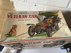 VINTAGE JAPAN BATTERIEBETRIEBENES BLECHSPIELZEUG VETERANENAUTO MIT BOX SIEHT NEUWERTIG AUS. - Bild 1 von 15