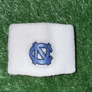 Jordan UNC Tar Heels Football Team Issued Wristband White Blue One Size Used 1 - Picture 1 of 2