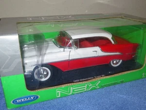 RARE! 1955 OLDSMOBILE SUPER 88 WHITE/RED 1:18 WELLY OPENING HOOD, DOORS, & TRUNK - Picture 1 of 6