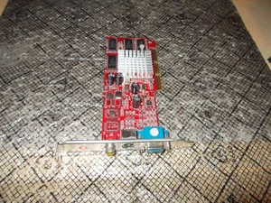 Diamond ATI Radeon 7000 32MB AGP VGA Video Card 1024-2C28-A5-BD - Picture 1 of 1