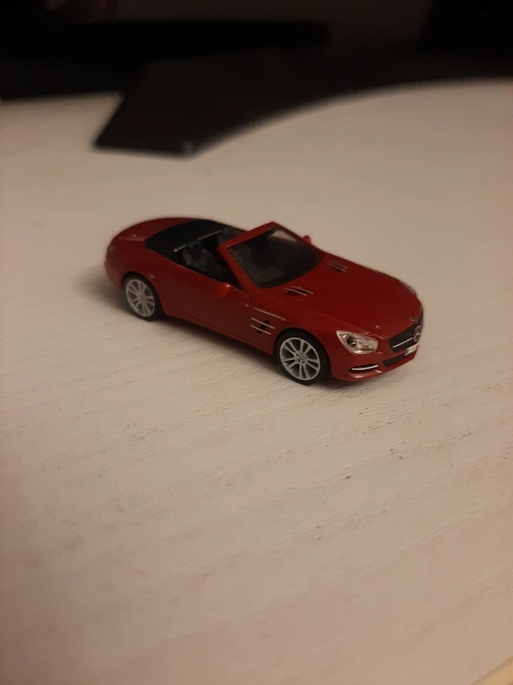 1:87 Herpa MB SL-Klasse rosso - Immagine 1 di 4