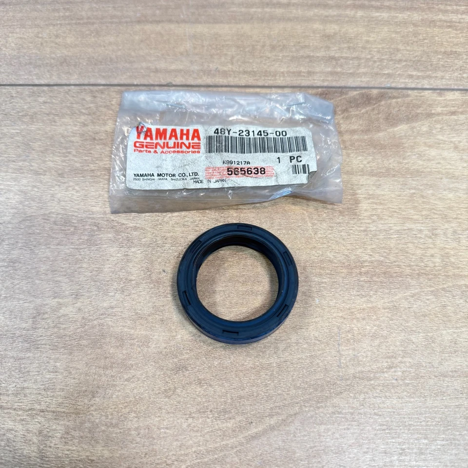 Yamaha OEM NOS FRONT FORK OIL SEAL / 48Y-23145-00 / YZ100 1T400 DT250 XT500 - Image 1 of 2