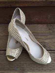 Audrey Brooke Women's Quillan Gold Glitter Peep Toe Platform Pumps Heels 7.5