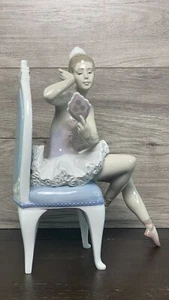 Lladro Final Touches 5866 Ballerina sitzende Figur Rarität wird nicht mehr hergestellt - Bild 1 von 16