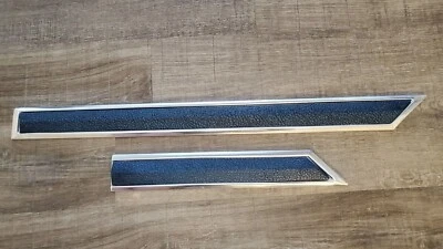 Ford Torino Elite 1974 1975 1976 lado del pasajero derecho cuarto panel trasero moldura Foto 1 de 2