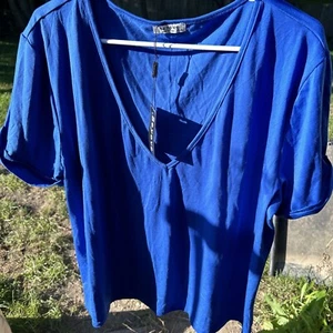 Beyove Womens Size XXXL V Neck Royal Blue Top Shirt - Picture 1 of 7