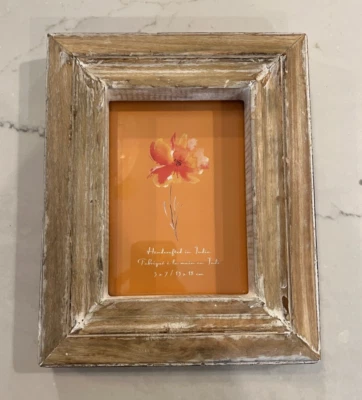 Marco de fotos ancho de madera envejecida rústico marrón claro 5x7 Foto 1 de 4