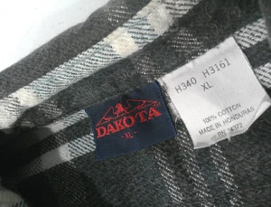 Vintage Dakota Men's Thick Flannel Shirt Size XL Plaid Teal Gray Heavy Button Up - Picture 1 of 5