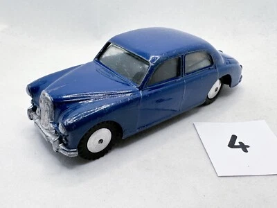 VINTAGE CORGI TOYS 205M RILEY PATHFINDER SALOON DIECAST MODEL CAR DARK BLUE VGC - Image 1 of 4