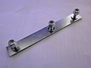 MRC5519 Soporte Ala al Panel Frontal y Fijaciones Landrover Serie 3 - Imagen 1 de 3