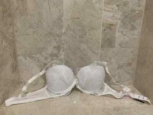 Sujetador nupcial acolchado con aros de encaje push-up Boux Avenue 36C - Imagen 1 de 11