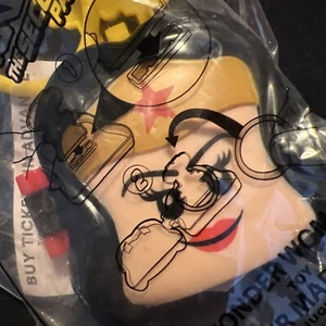 2019 The LEGO 2 Movie Wonder Woman Spielzeugclip McDonalds Happy Meal Spielzeug Sanrio MIP - Bild 1 von 8