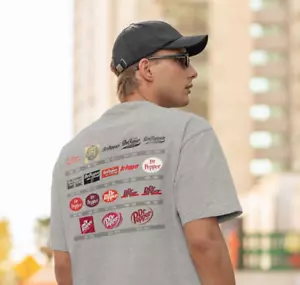 T-shirt maglietta grafica Soda Pop Dr. Pepper logo evoluzione S-2XL - Foto 1 di 2
