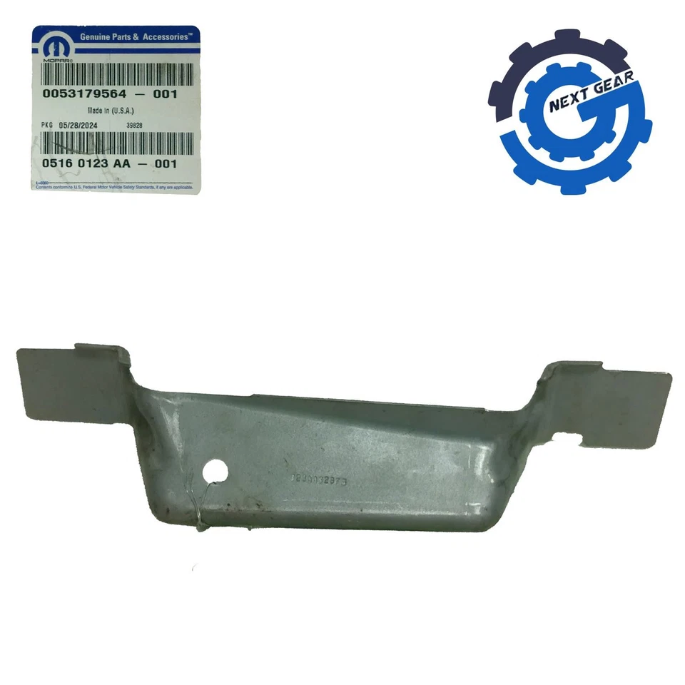 Nuevo soporte de guardabarros delantero izquierdo Mopar OEM para Jeep Compass 2007-2017 05160123AA Foto 1 de 4