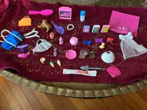 Lot Of 37 Pieces Of Assesories For Barbie Dolls ! - Picture 1 of 3