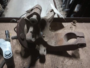 Driver Left Front Spindle/Knuckle 6S4Z3K186AA Fits 06-09 Focus 1160149 - Picture 1 of 11