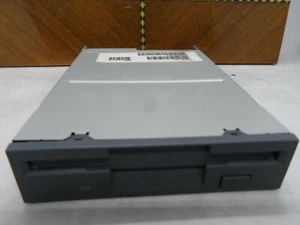 HP Compaq DEC 3R-A4058-AA Floppy Drive Alphaserver ES40 DS20 RX23L-AC 388617-912 - Picture 1 of 4