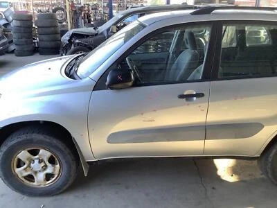 Conjunto de puerta delantera izquierda usado se adapta a: Toyota Rav4 L 2001. mercado de EE. UU. eléctrico Foto 1 de 4