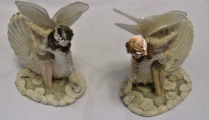 Pair of vintage fairies with wings playing with a frog - Picture 1 of 6