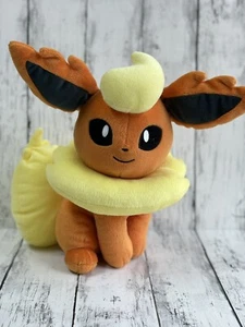 Peluche Pokémon Flareon Echa un vistazo a mi cola GRANDE peluche Banpresto COMO NUEVO - Imagen 1 de 13