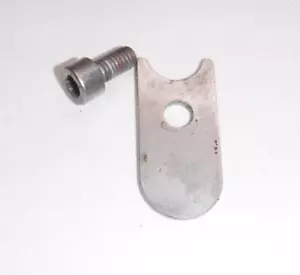 OEM 2002 02 GTX DI 947 951 DISTRIBUIDOR DE COMBUSTIBLE PLACA DE RETENCIÓN 275500455 K34-57 - Imagen 1 de 2