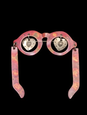 Broche de gafas de sol articuladas de metal mezclado con corazón de plata esterlina firmado Foto 1 de 4