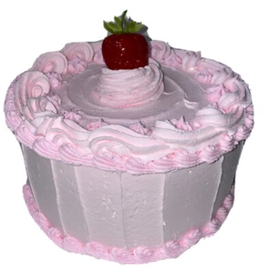 ❤️Gefälschte rosa wirbelnde Dekoration Kuchen mit Mitte Erdbeere 8x5"" - Bild 1 von 7