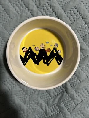 CHARLIE BROWN SNOOPY Peanuts Gang 5” Round Cartoon Print Pet Bowl Dish Dog Cat - Image 1 of 3