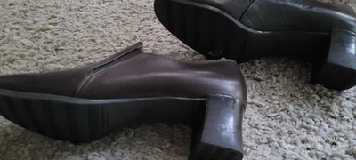 Zapatos de salón Munro "Liz" marrón oscuro para mujer talla Tacón bloque 6,5 NUEVO EN CAJA.  Foto 1 de 4