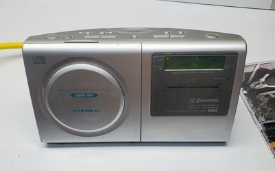 Radio reloj CD Emerson con doble alarma CKD 9909 probado Y2K Foto 1 de 4