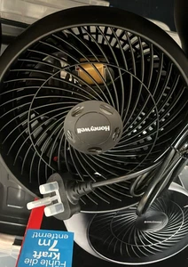 Honeywell TurboForce Power Fan HT900E 90° Variable Tilt 3 Speeds Black - Picture 1 of 8