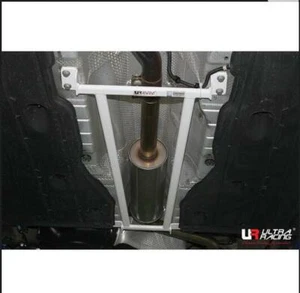 ULTRA RACING FOR VOLKSWAGEN GOLF GTI (MK7) 2015-2018 MIDDLE LOWER BAR (4 POINTS) - Picture 1 of 5