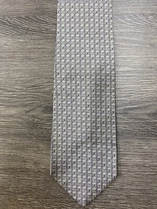 ROUNDTREE AND YORKE MENS SILVER TIE 4" X 60" 100% Silk - Picture 1 of 3