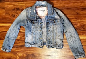 abercrombie cropped denim jacket