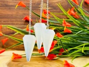 Pendolo in cristallo di opalite con catena placcata in argento, bilanciamento energetico rabdomante guarigione - Foto 1 di 3