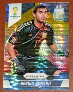 Prizm World Cup 2014 Sergio Romero Yellow & Red Pulsar Prizms Argentina - Bild 1 von 2