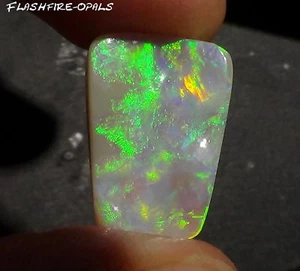 9,3ct AUSTRALISCHER GEM DARK OPAL BRILLIANT GRÜN/GOLD+Video FLASHFIRE-OPALS - Picture 1 of 5