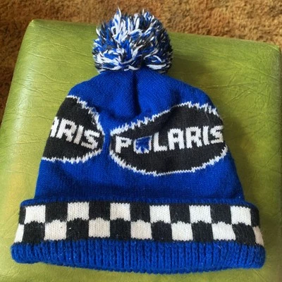 DE COLECCIÓN POLARIS SPELL OUT INVIERNO TEJIDO SOMBRERO AÑOS 70 80 MOTO DE NIEVE GORRO GORRA Pom EE. UU. Foto 1 de 4