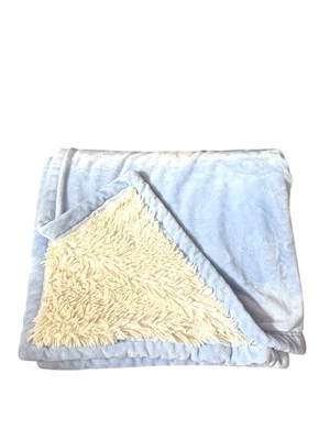 "Manta para bebé Pottery Barn Kids suave azul claro terciopelo crema Sherpa 30"" X 40""" Foto 1 de 3