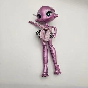 MGA Novi Stars Mae Tallick Puppe "I Talk" ohne Perücke - Bild 1 von 5