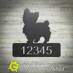 Letrero personalizado Yorkshire Terrier perro dirección hogar correo casa perro mascota conmemorativa - Imagen 1 de 5