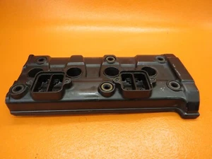 2004 - 2009 Yamaha Fz6 Fz6s Oem Cylinder Head Cover - Picture 1 of 6
