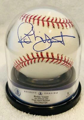 Robin Yount Autograph Auto MLB Baseball - Milwaukee Brewers - Beckett Graded 8.0 - Image 1 of 4