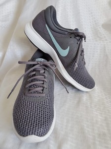 Nike Revolution 4 Produkte - online Shop \u0026 Outlet | Ladenzeile.de