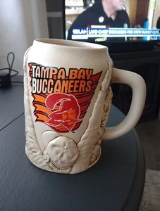 VINTAGE TAMPA BAY BUCCANEERS STEIN ALTES LOGO 6" KERAMIK NFL selten - Bild 1 von 9