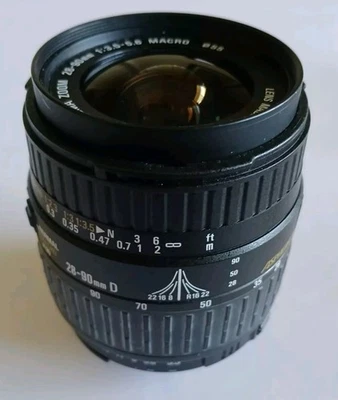 Sigma Zoom 28-90mm f/3.5-5.6 Macro Aspherical Lens Made in Japan for Nikon SLR - Image 1 of 4
