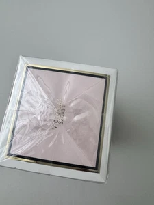 Women's Perfume - Picture 1 of 2