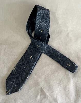 vintage 60s necktie skinny 2 1/2" ALL  SILK  AYRES' MEN'S STORE  nos deadstock - Image 1 of 4