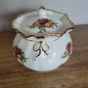 Royal Albert Old Country Roses Dorothy First Quality 1962 Edition England Vint - Picture 1 of 11