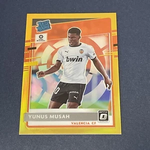 2020-21 Panini Chronicles Optic Yunus Musah La Liga Gold Prizm 10/10 Read USA - Picture 1 of 5
